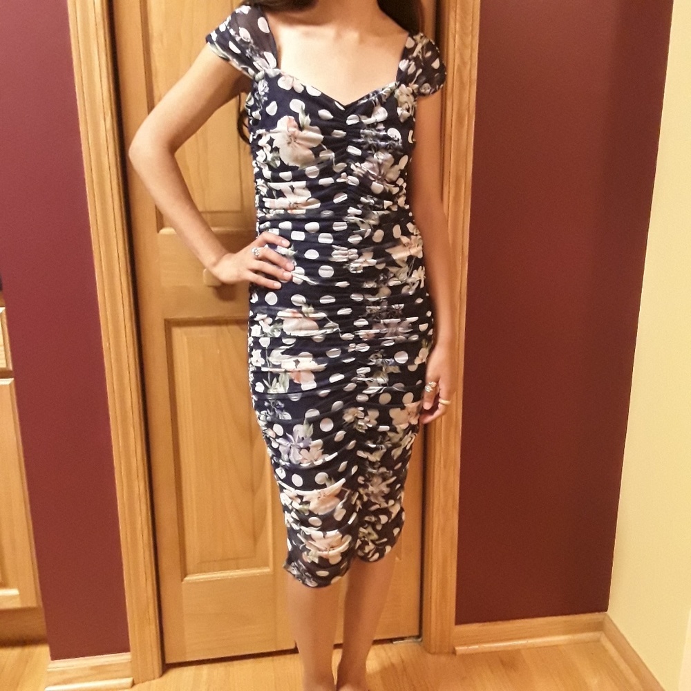 NWOT Alexia Admor Ruched Floral Sheath Dress